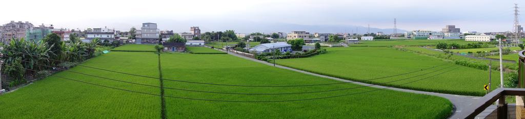 青田日光 羅東包棟民宿 Luodong Exterior photo